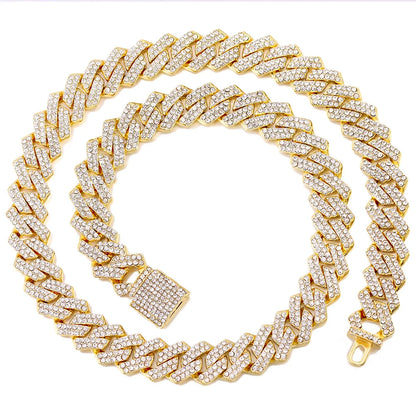 Auravanta™ Iced Cuban Chain Moissanite