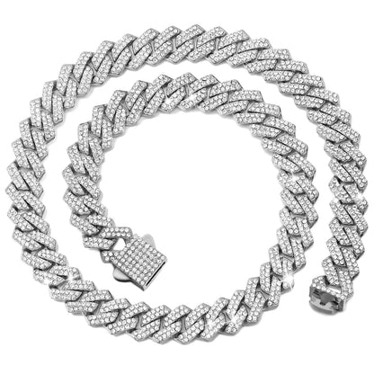 Auravanta™ Iced Cuban Chain Moissanite