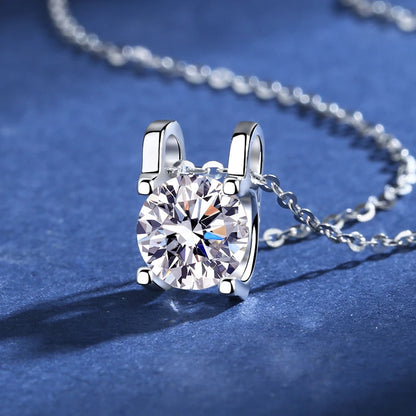 Auravanta™ Moissanite Pendant