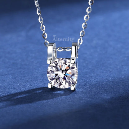 Auravanta™ Moissanite Pendant