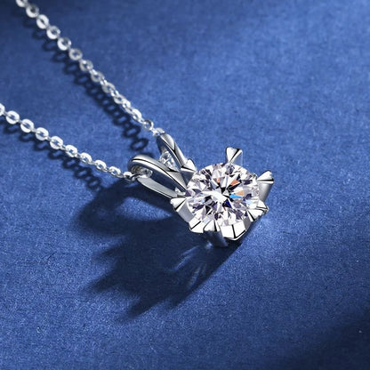 Auravanta™ Moissanite Pendant