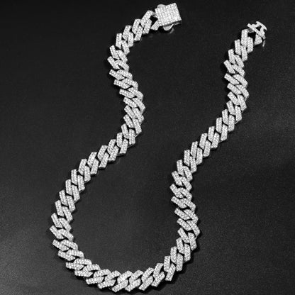 Auravanta™ Iced Cuban Chain Moissanite