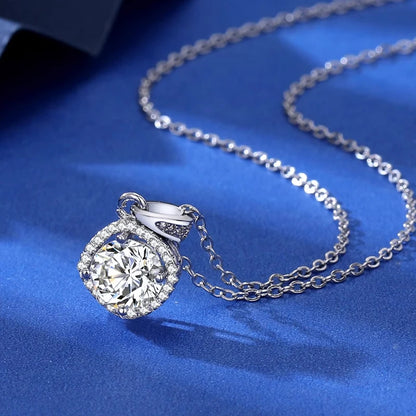 Auravanta™ Moissanite Pendant