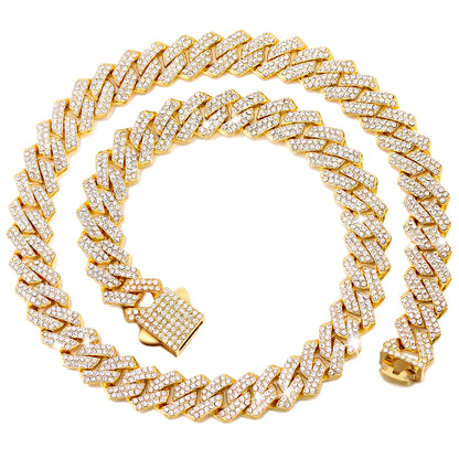 Auravanta™ Iced Cuban Chain Moissanite