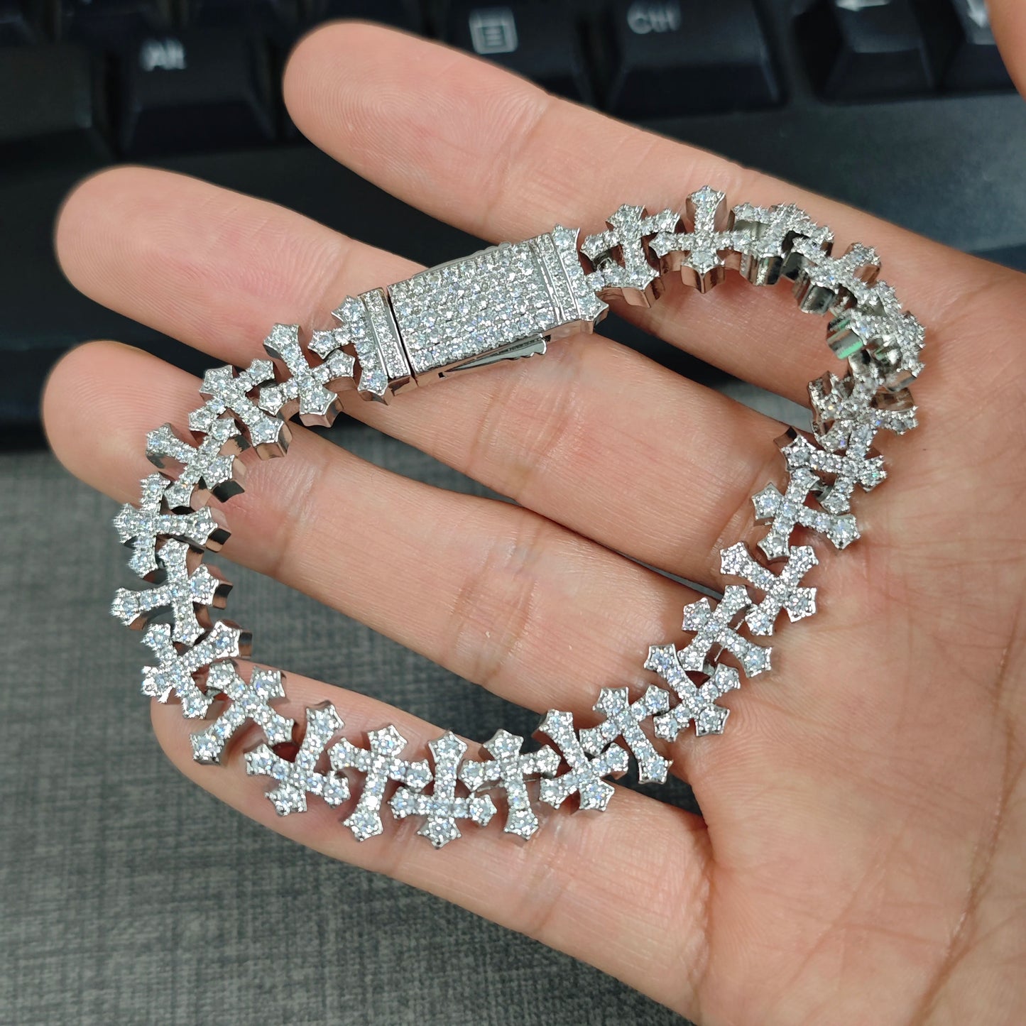 Auravanta™ Iced Cross Bracelet
